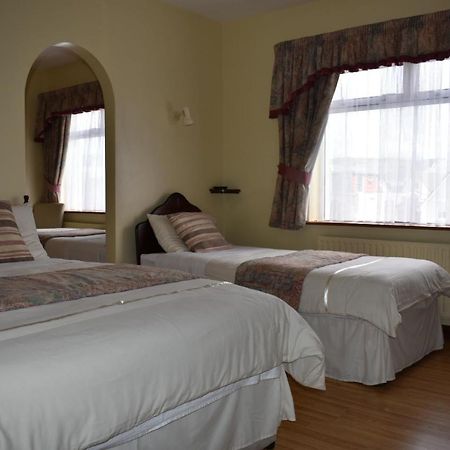 Bed and Breakfast Cois Farraige Лехінч Екстер'єр фото